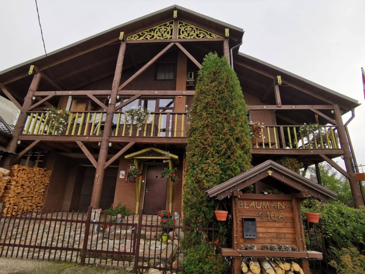 Garden Chalet Daugavpils Luaran gambar